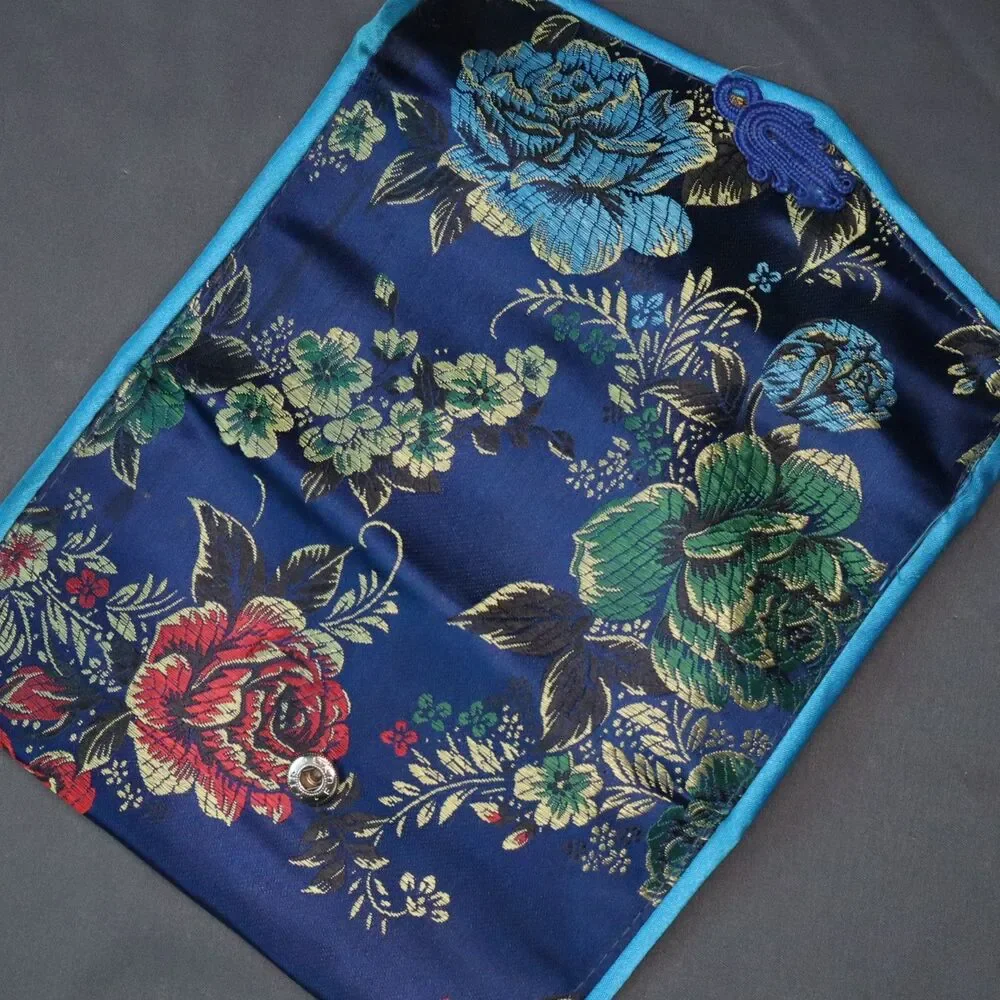 Silk Oriental Tri-fold Wallet 7x3.5